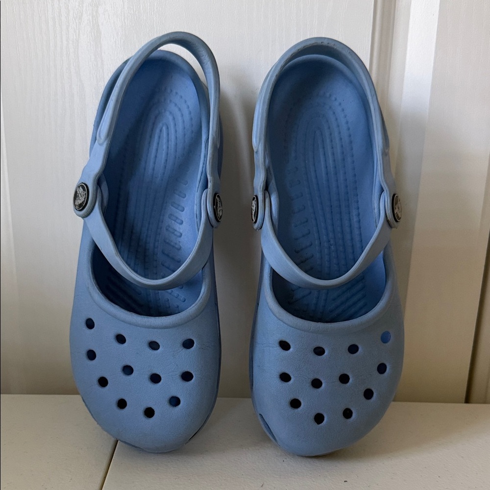 *CROCS Kids Light Blue Water Shoes (sz girls 3 or boys 5)